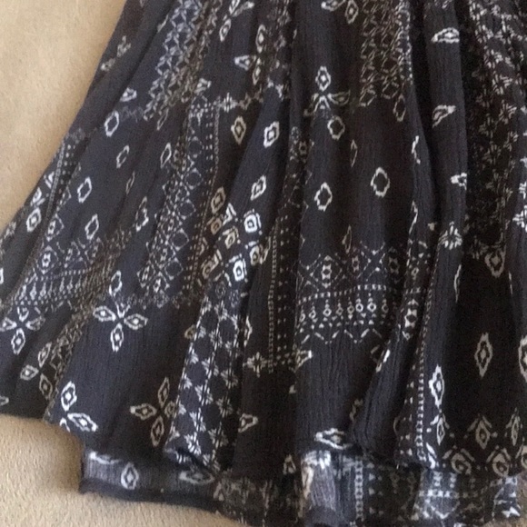 Grey & White Dress - Picture 2 of 5